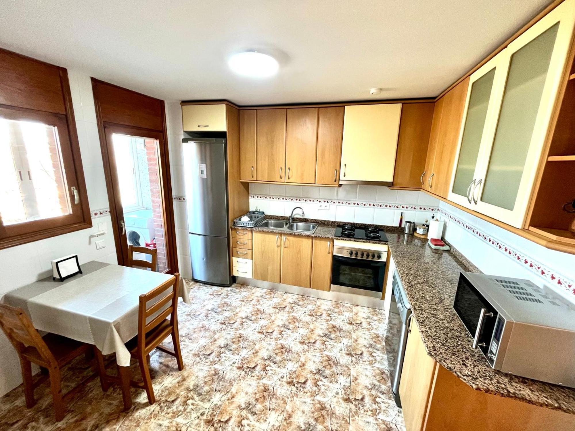 Amplio Apartamento, 5 Camas ซานต์ เอสเตเว เซสโรวิเรส ภายนอก รูปภาพ